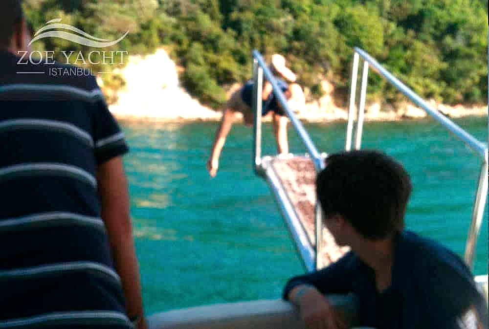 Istanbul to Black Sea Cruise tour by luxury boat daily