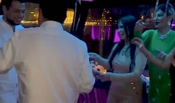 bosphorus dinner cruise in istanbul by night